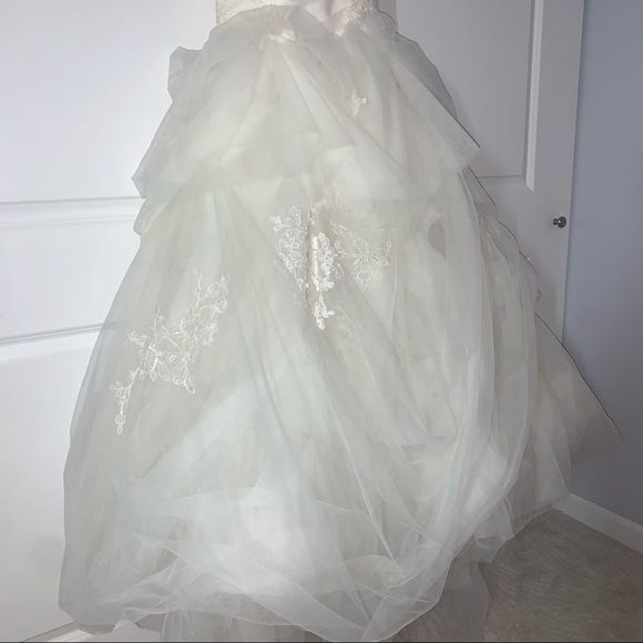 White by Vera Wang Strapless Wedding Dress - Ivory - Picture 5 of 16